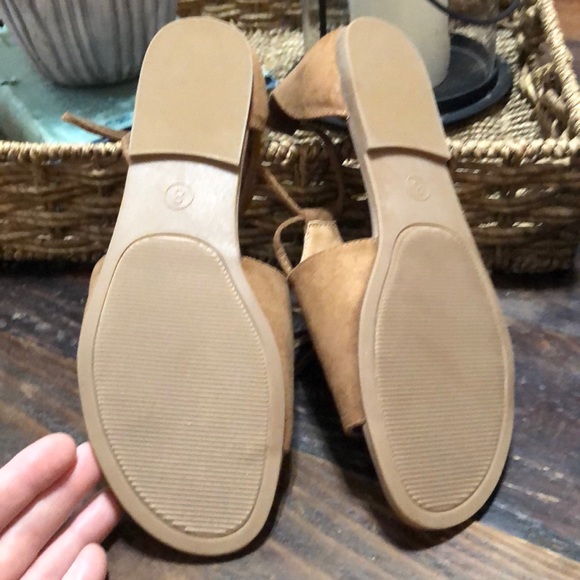 Universal Thread Sandals - Picture 4 of 4